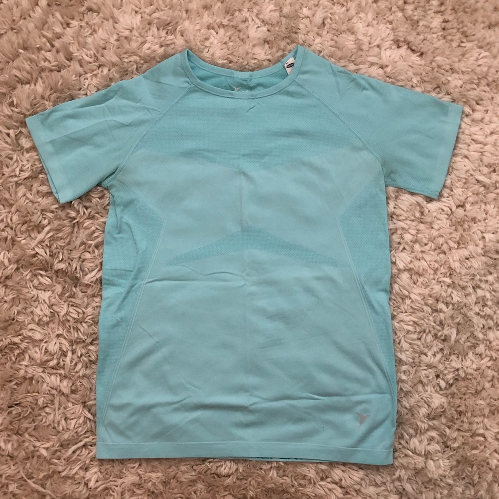 Old Navy Go-Dry Top